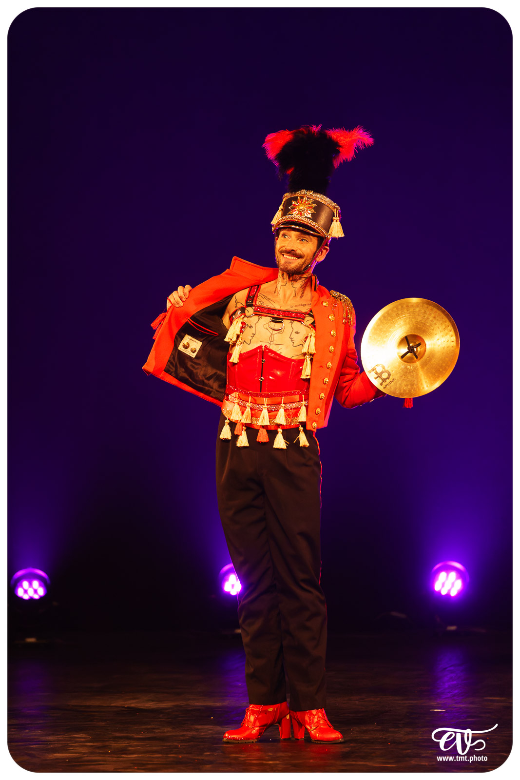 CABARET CANAILLE (LE BURLESQUE KLUB)